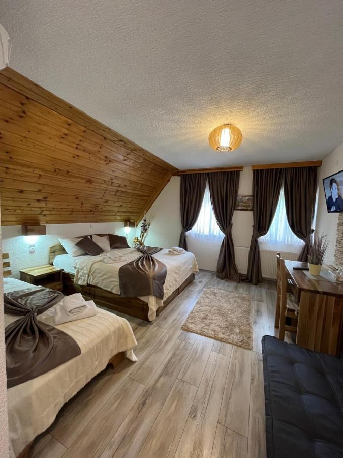 Plitvička Jezera Rustic Inn River 2 المظهر الخارجي الصورة