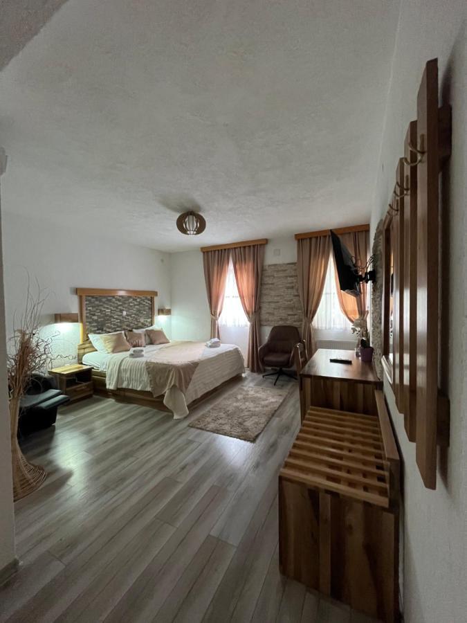 Plitvička Jezera Rustic Inn River 2 المظهر الخارجي الصورة