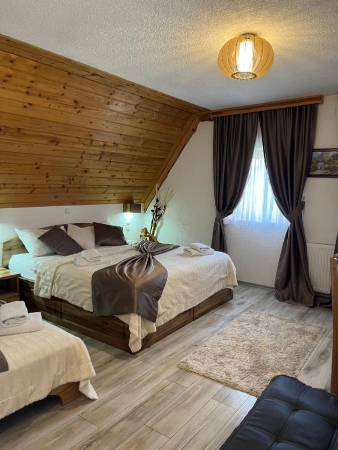 Plitvička Jezera Rustic Inn River 2 المظهر الخارجي الصورة