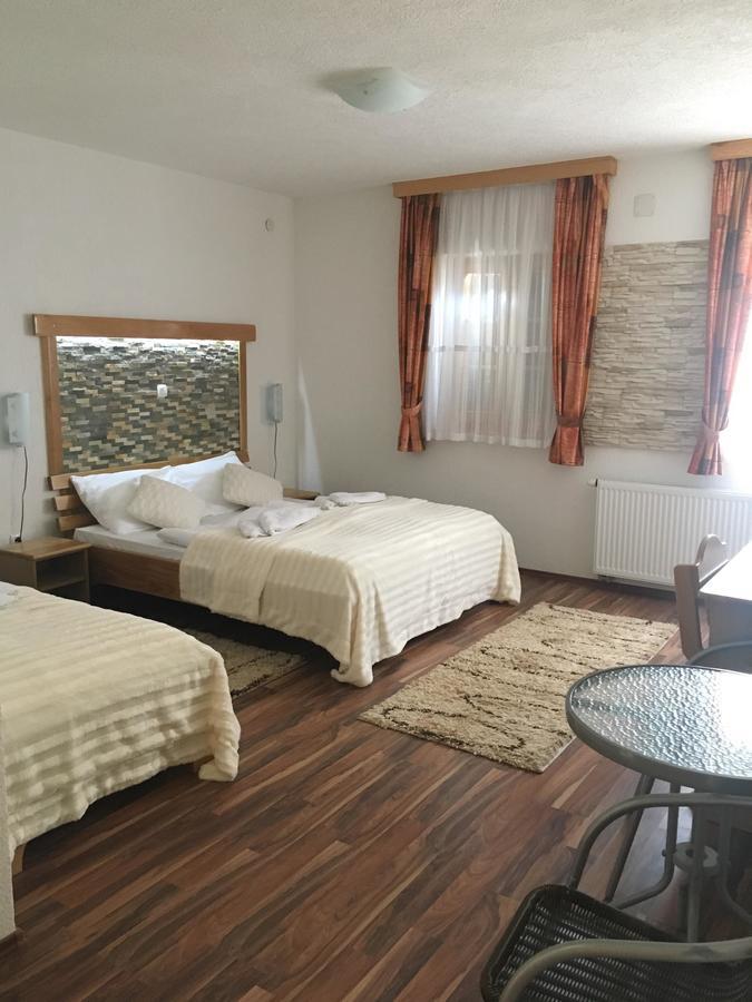 Plitvička Jezera Rustic Inn River 2 المظهر الخارجي الصورة