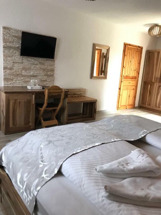 Plitvička Jezera Rustic Inn River 2 المظهر الخارجي الصورة